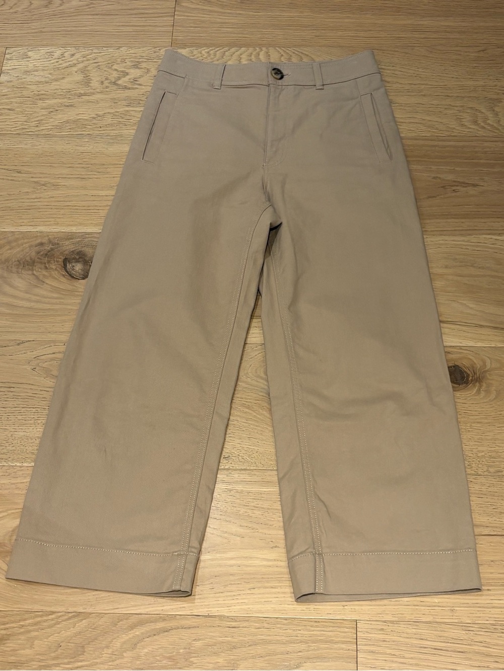 Club Monaco beige Cropped Wide Leg Chino Pants Womens size 6